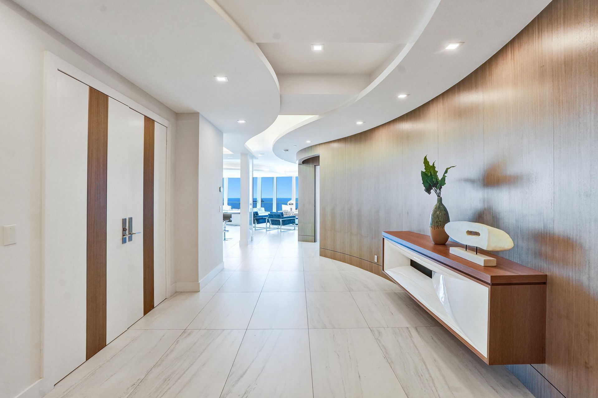 701 N Fort Lauderdale Beach Boulevard, Unit A1, Fort Lauderdale, FL 33304 Photo