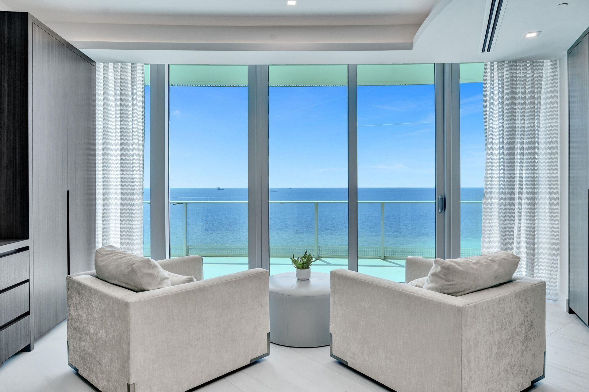 701 N Fort Lauderdale Beach Boulevard, Unit A1, Fort Lauderdale, FL 33304 Photo