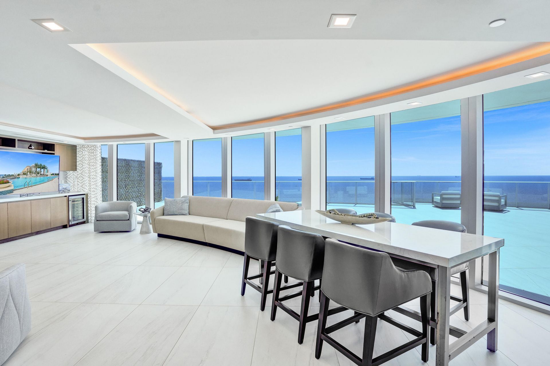 701 N Fort Lauderdale Beach Boulevard, Unit A1, Fort Lauderdale, FL 33304 Photo