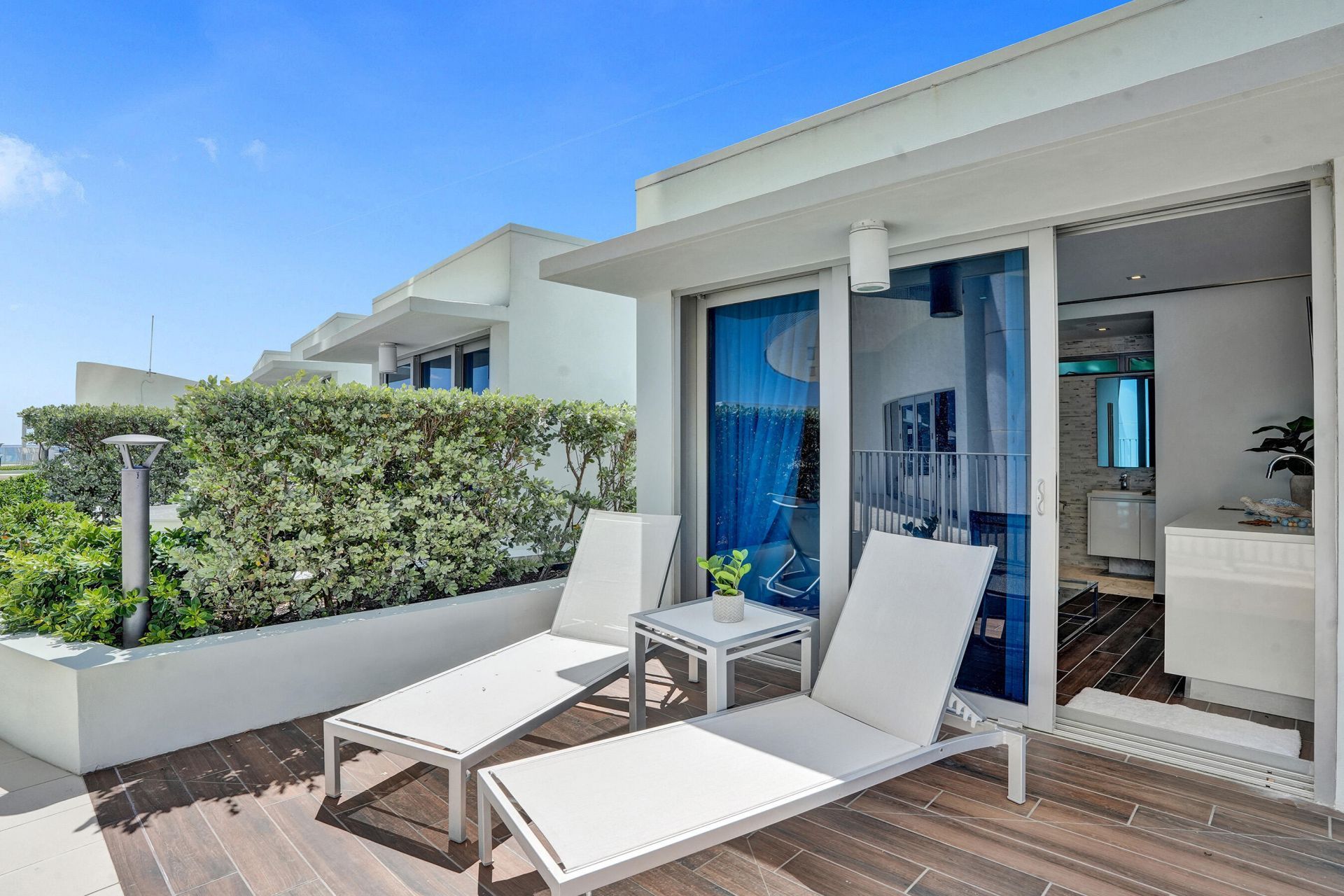 701 N Fort Lauderdale Beach Boulevard, Unit A1, Fort Lauderdale, FL 33304 Photo