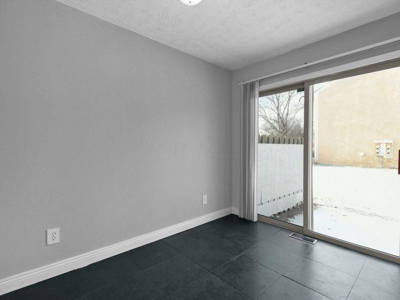 1880 Billingsley Road , Columbus, OH 43235 Photo 12