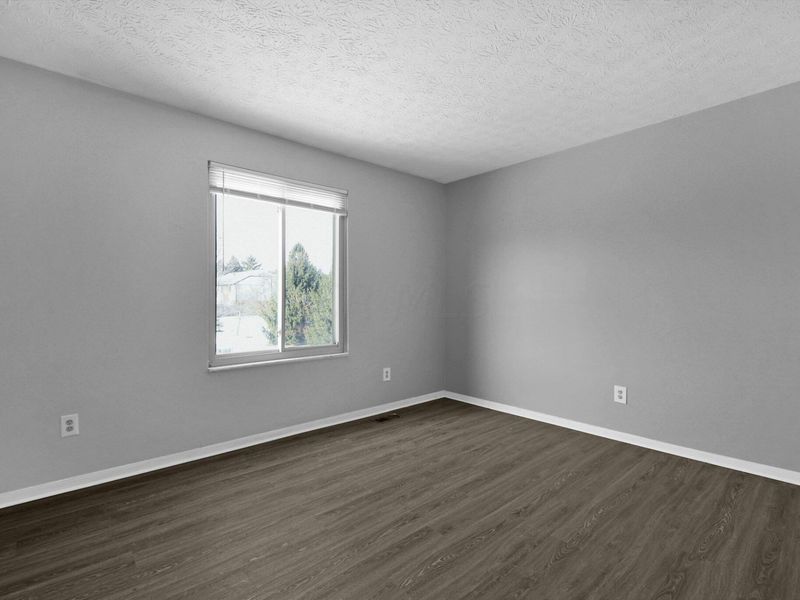 1880 Billingsley Road , Columbus, OH 43235 Photo 14