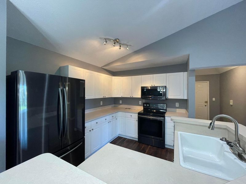 2001 Berrancher Drive , Columbus, OH 43228 Photo 15