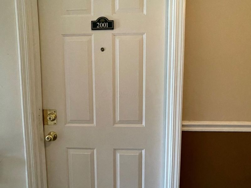 2001 Berrancher Drive , Columbus, OH 43228 Photo 2