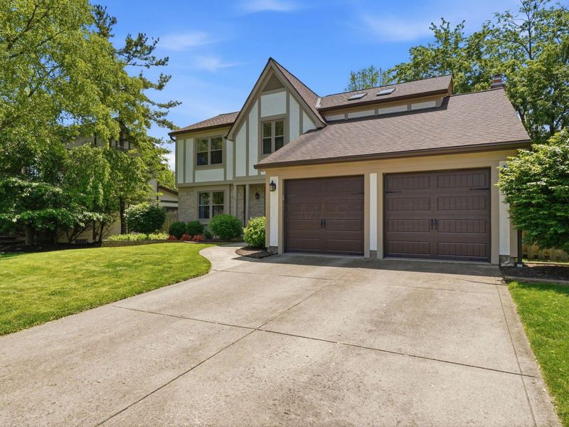 5463 Eaglesnest Drive, Westerville, OH 43081 Photo 2