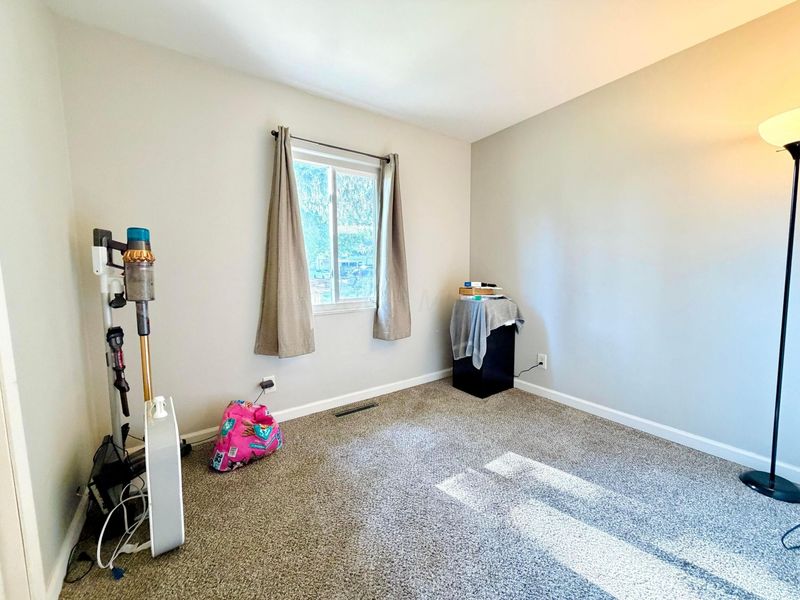 144 Woodlawn Avenue, Columbus, OH 43228 Photo 12