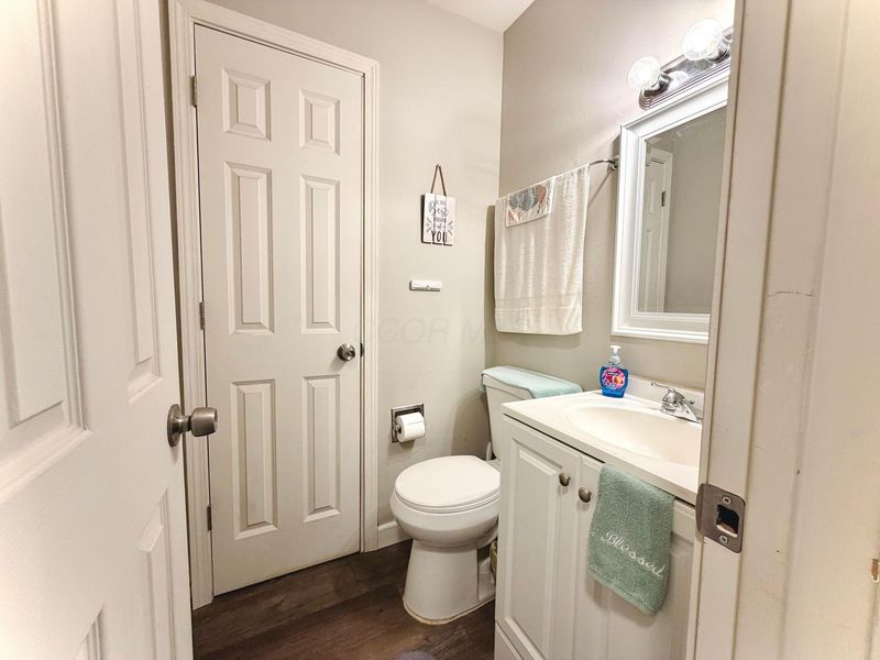 144 Woodlawn Avenue, Columbus, OH 43228 Photo 8