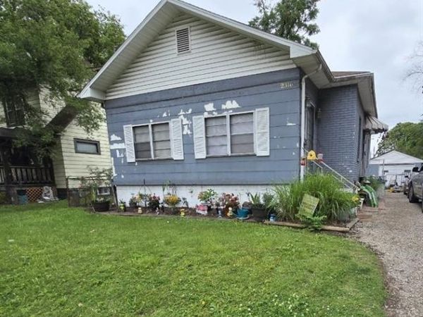 2316 E 24th Street , Granite City, IL 62040