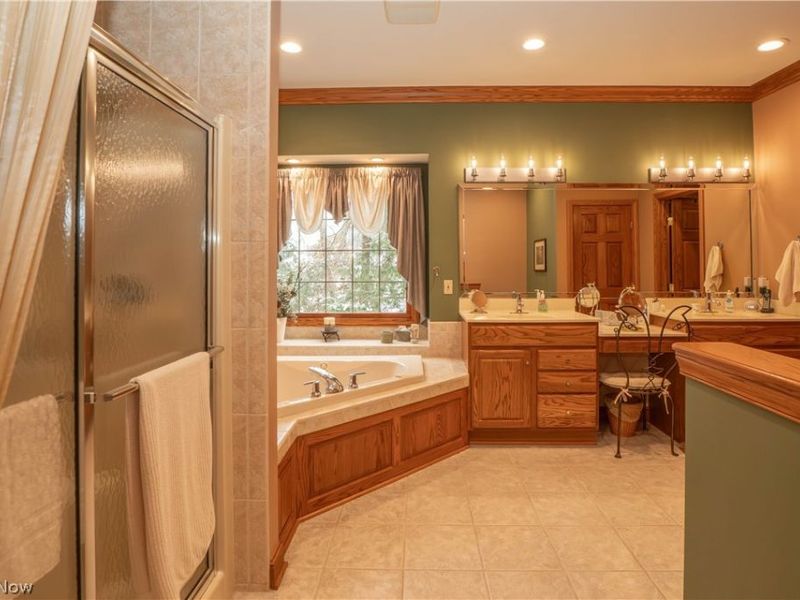 1535 Chadford Gate SE, Canton, OH 44709 Photo 28