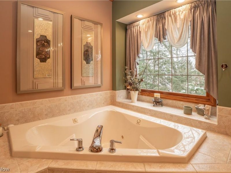 1535 Chadford Gate SE, Canton, OH 44709 Photo 30
