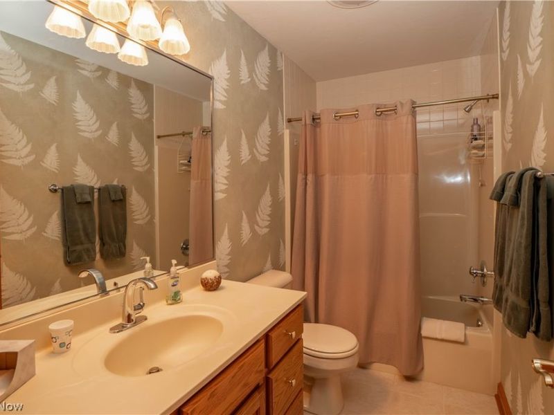 1535 Chadford Gate SE, Canton, OH 44709 Photo 39
