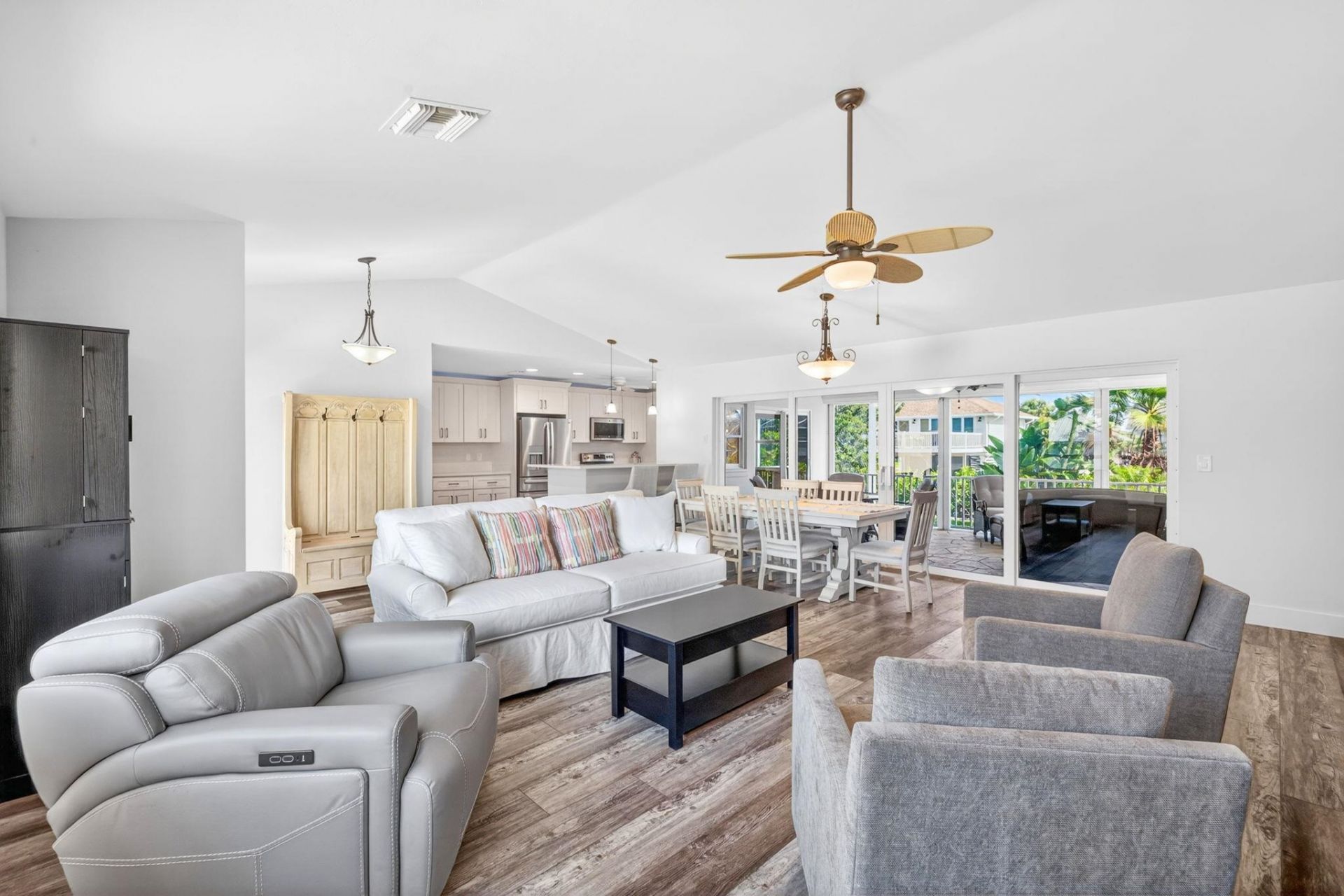 3359 Barra Cir, Sanibel, FL 33957 Photo