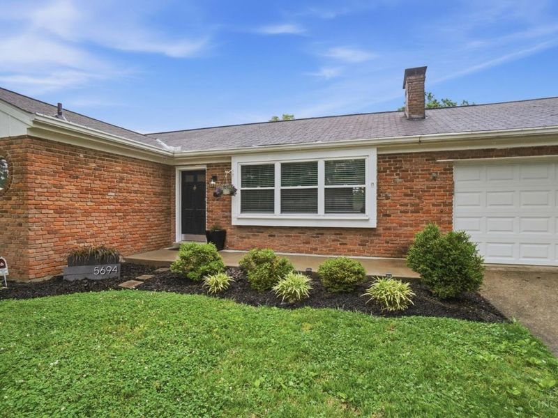 5694 Sprucewood Drive, Cincinnati, OH 45239 Photo 5