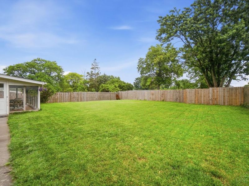 5694 Sprucewood Drive, Cincinnati, OH 45239 Photo 57