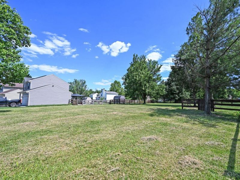 1559 Clearbrook Lane, Batavia Twp, OH 45102 Photo 2