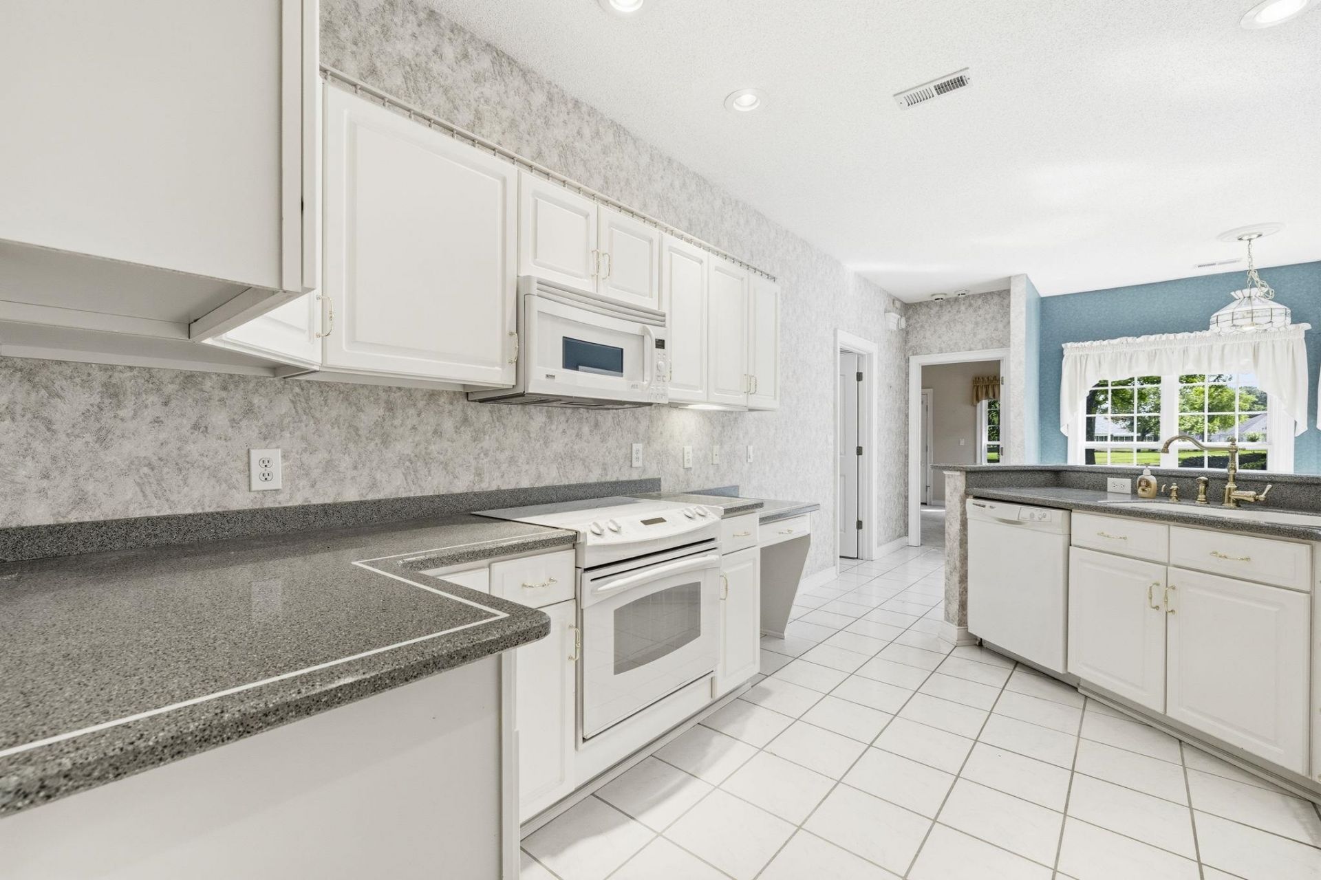 1056 Yellow Jasmine Dr.  Photo 18