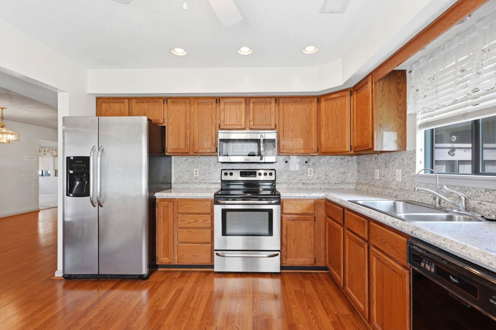 129 Hickory Dr. Photo 10
