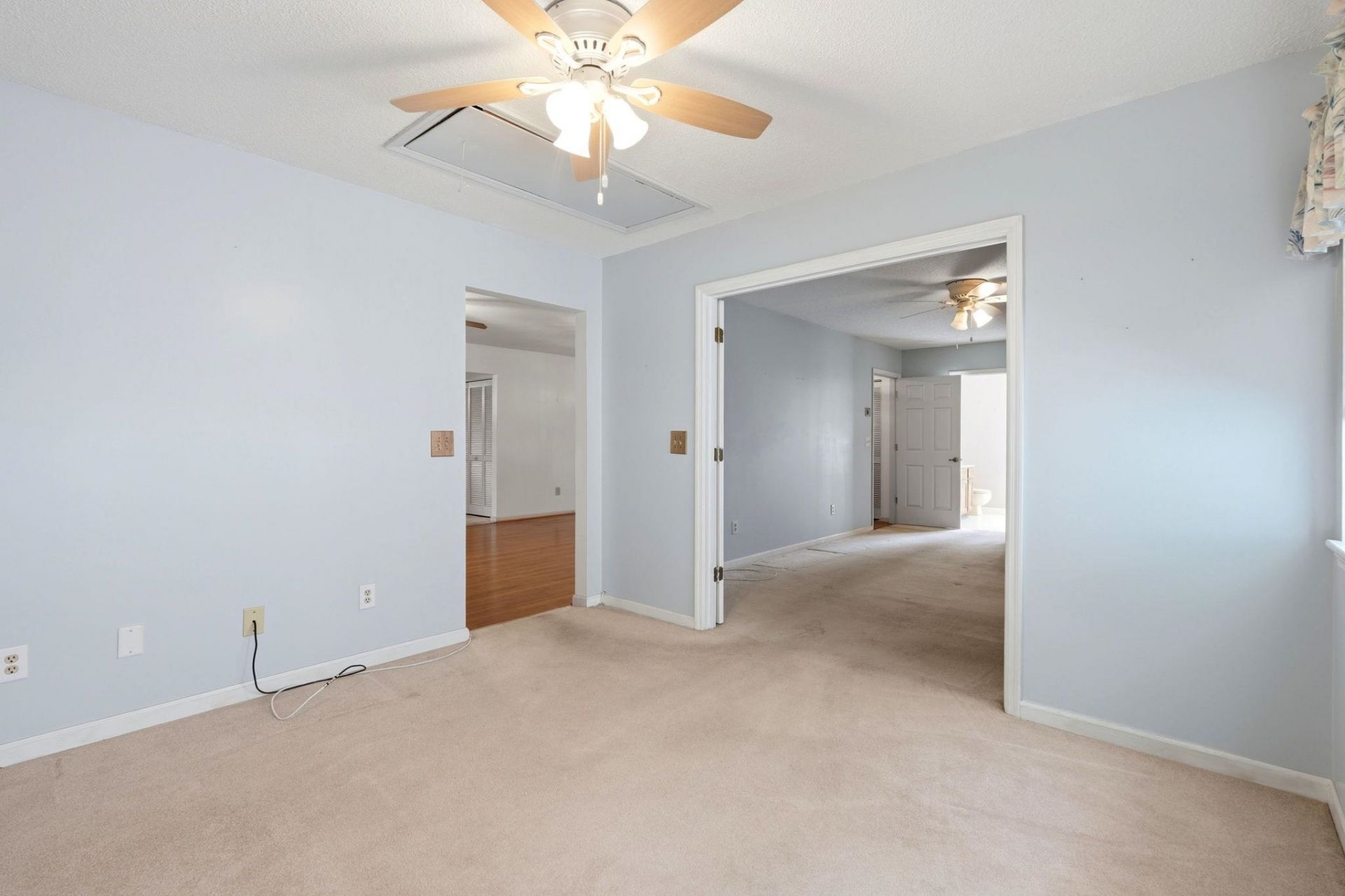 129 Hickory Dr.  Photo 19