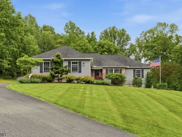 309 Turkey Top Rd, Lebanon, NJ 07865
