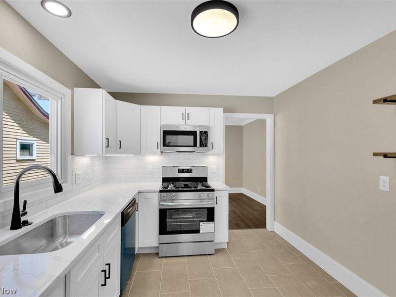 4948 E 107th Street , Garfield Heights, OH 44125 Photo 15