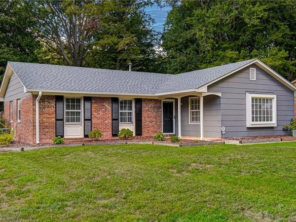 5111 Cheviot Road , Greensboro, NC 27455