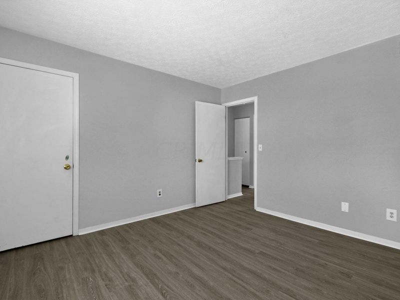 1882 Billingsley Road , Columbus, OH 43235 Photo 17