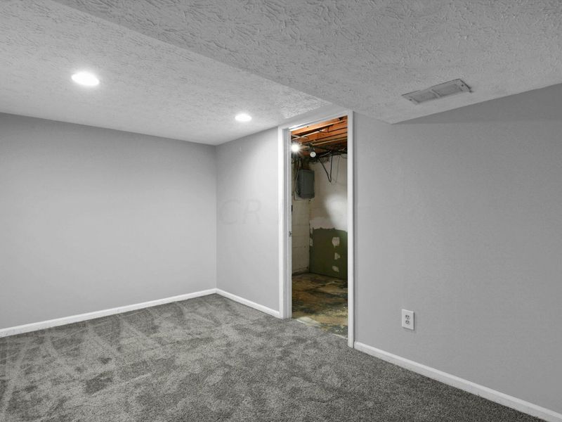 1882 Billingsley Road , Columbus, OH 43235 Photo 21