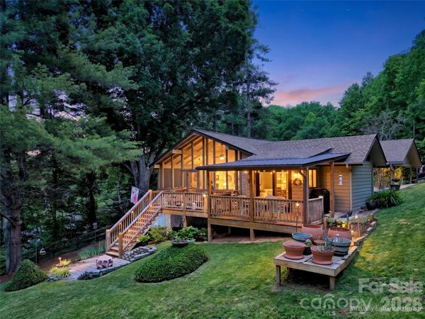 72 Sanctuary Road , Maggie Valley, NC 28751