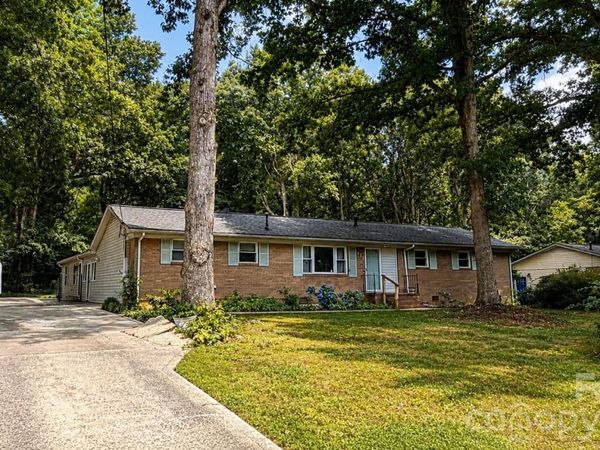 117 Robinson Avenue, Matthews, NC 28104
