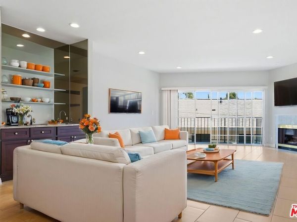 10650 Kinnard Avenue, Unit 104, Los Angeles, CA 90024