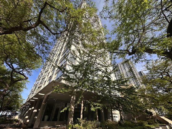 5757 N Sheridan Avenue , Unit 17C, Chicago, IL 60660