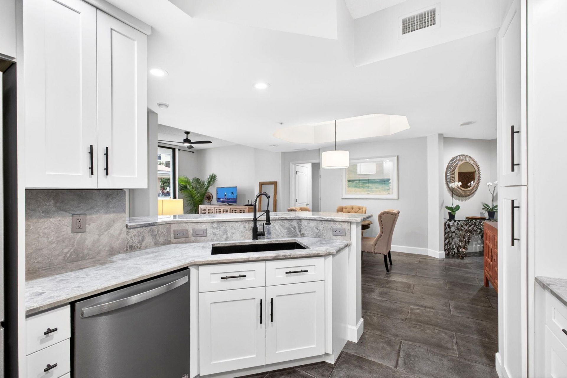 801 S Olive Avenue, Unit 614, West Palm Beach, FL 33401 Photo