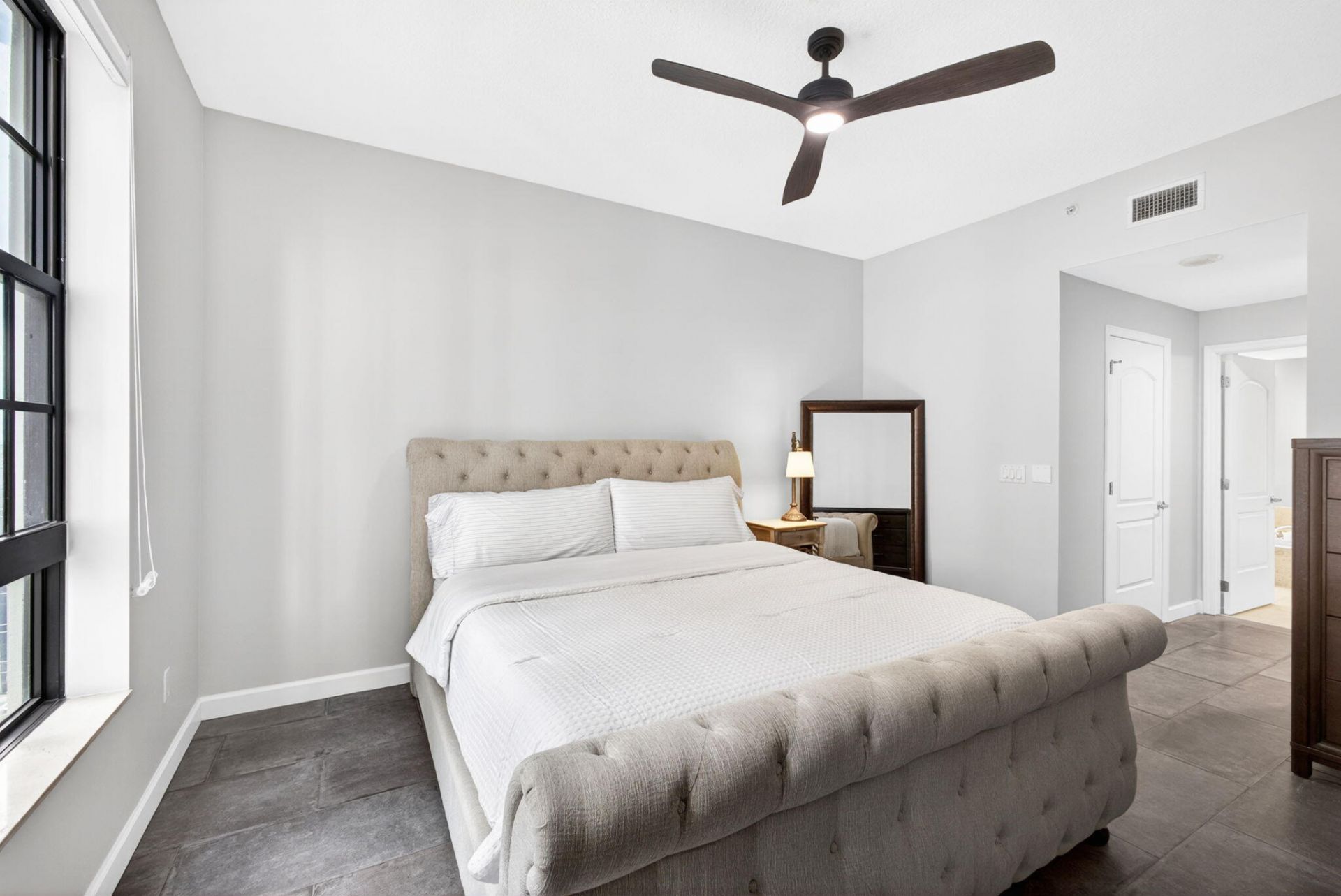 801 S Olive Avenue, Unit 614, West Palm Beach, FL 33401 Photo