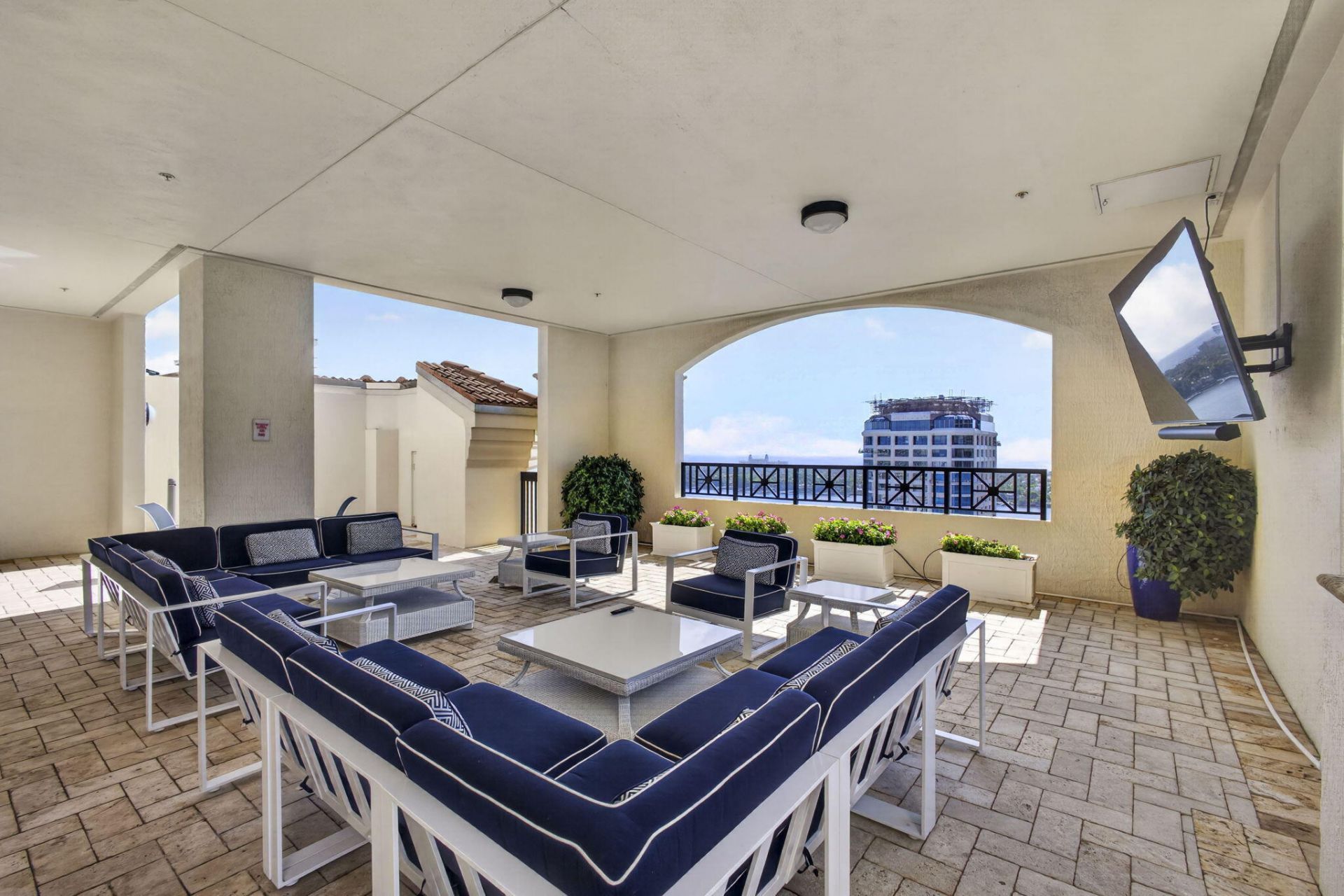801 S Olive Avenue, Unit 614, West Palm Beach, FL 33401 Photo
