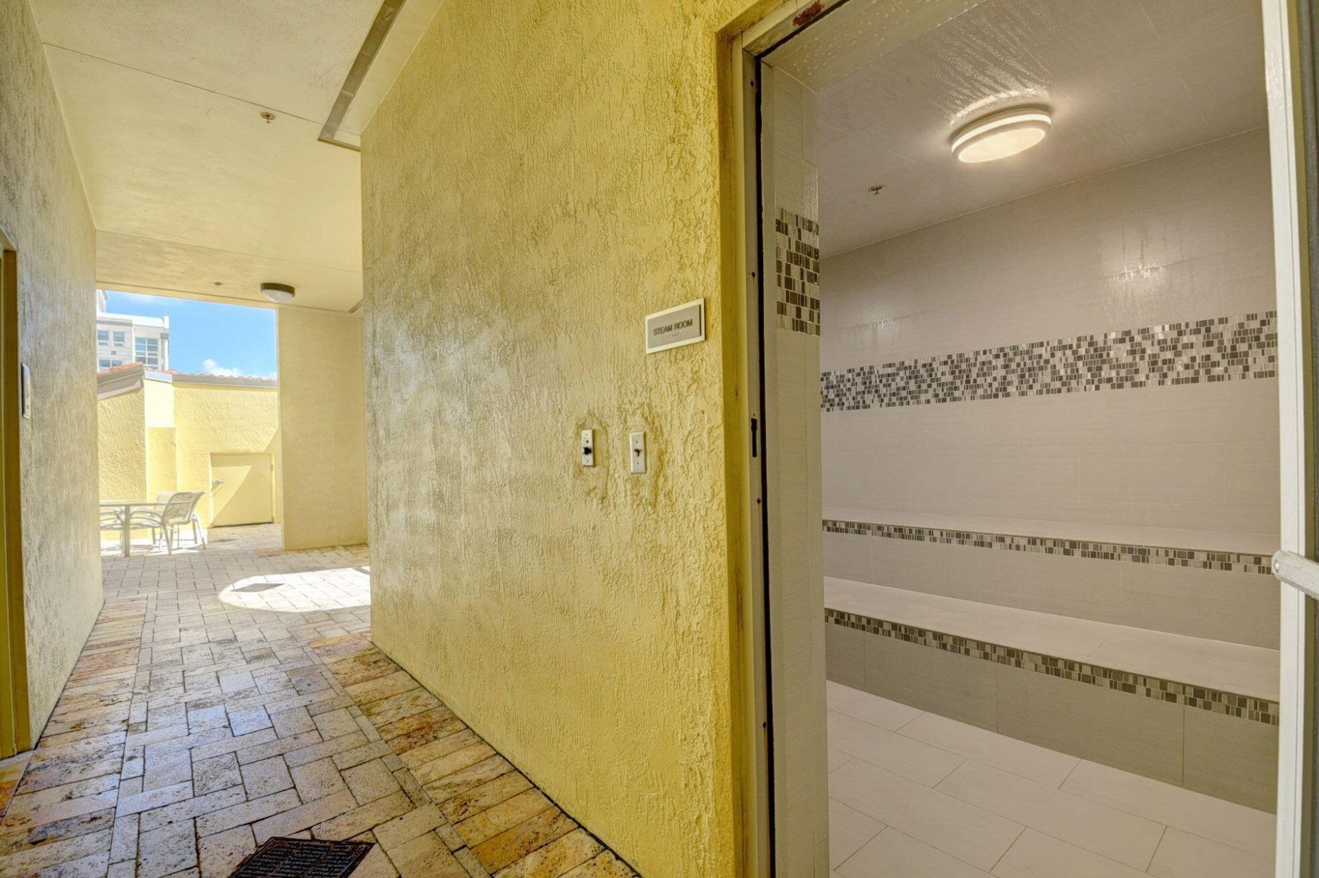 801 S Olive Avenue, Unit 614, West Palm Beach, FL 33401 Photo