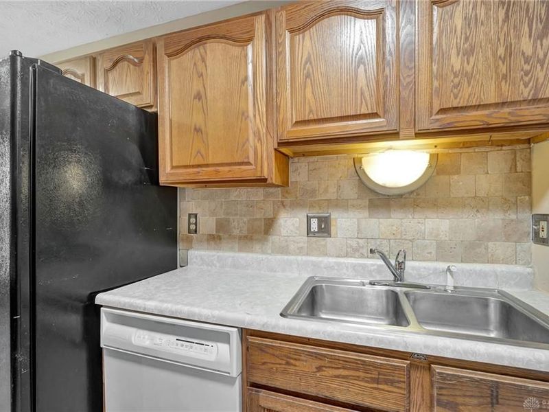 1028 E Crescentville Road, West Chester, OH 45246 Photo 10