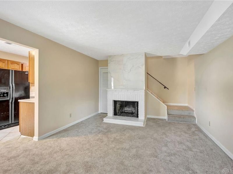 1028 E Crescentville Road, West Chester, OH 45246 Photo 8