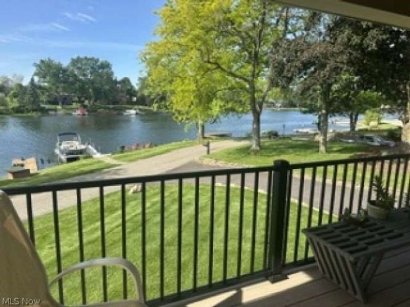 5969 W Shore Drive NW, Canton, OH 44718 Photo 18