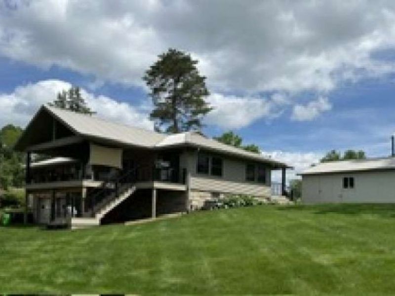 5969 W Shore Drive NW, Canton, OH 44718 Photo 3