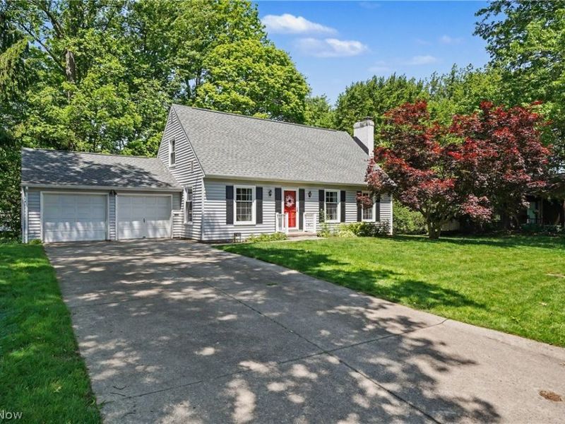 2920 Carters Grove Road, Cuyahoga Falls, OH 44223 Photo 1