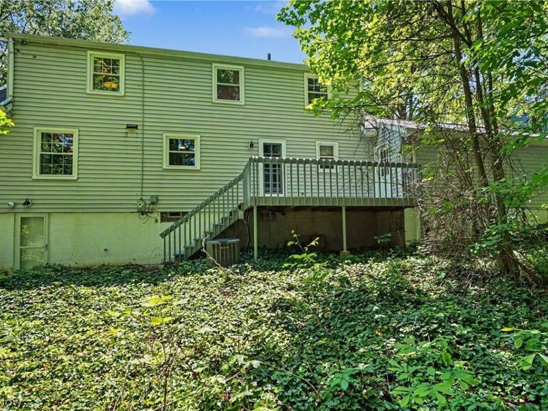 2920 Carters Grove Road, Cuyahoga Falls, OH 44223 Photo 13