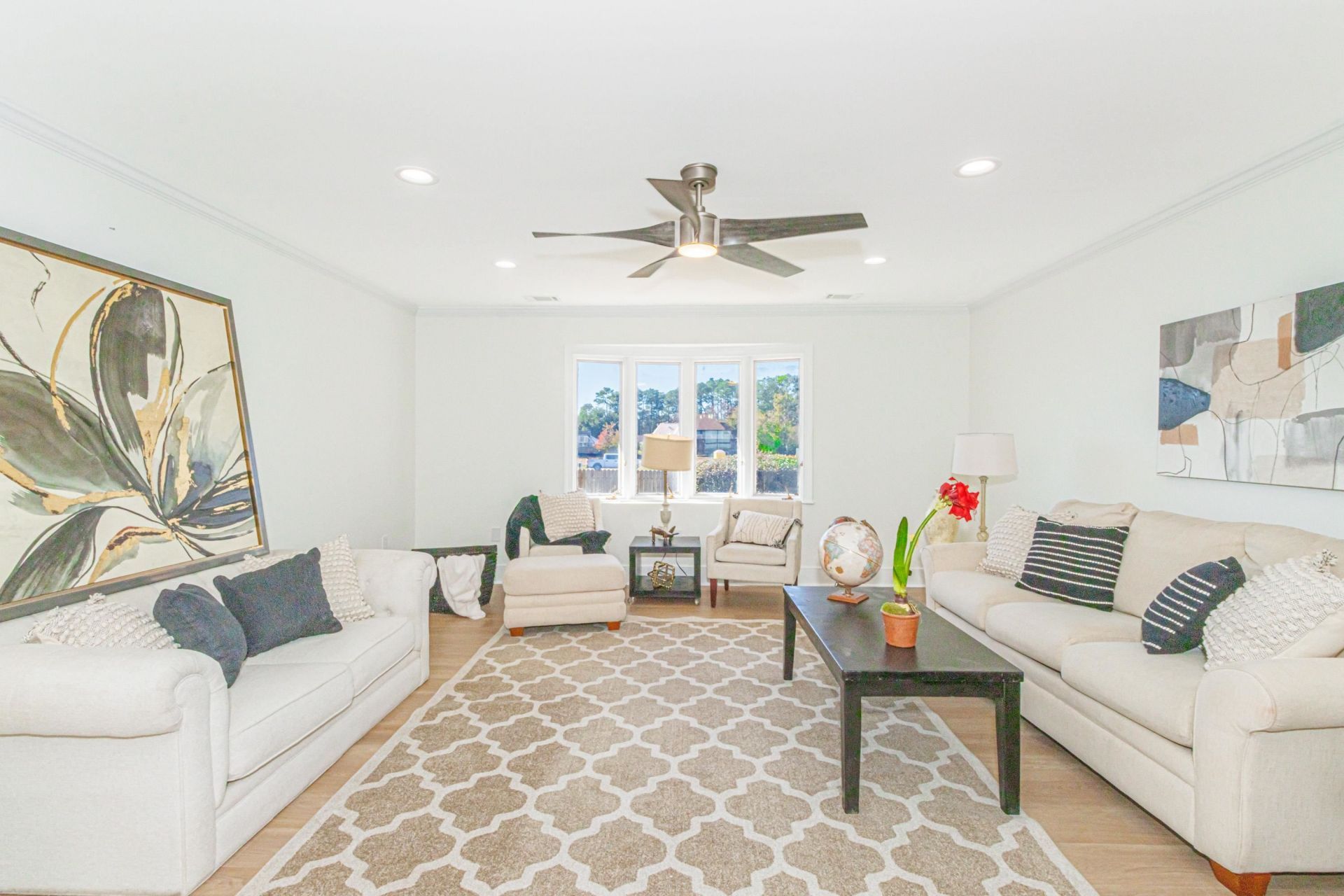 1430 Bay Tree Ln.  Photo 12