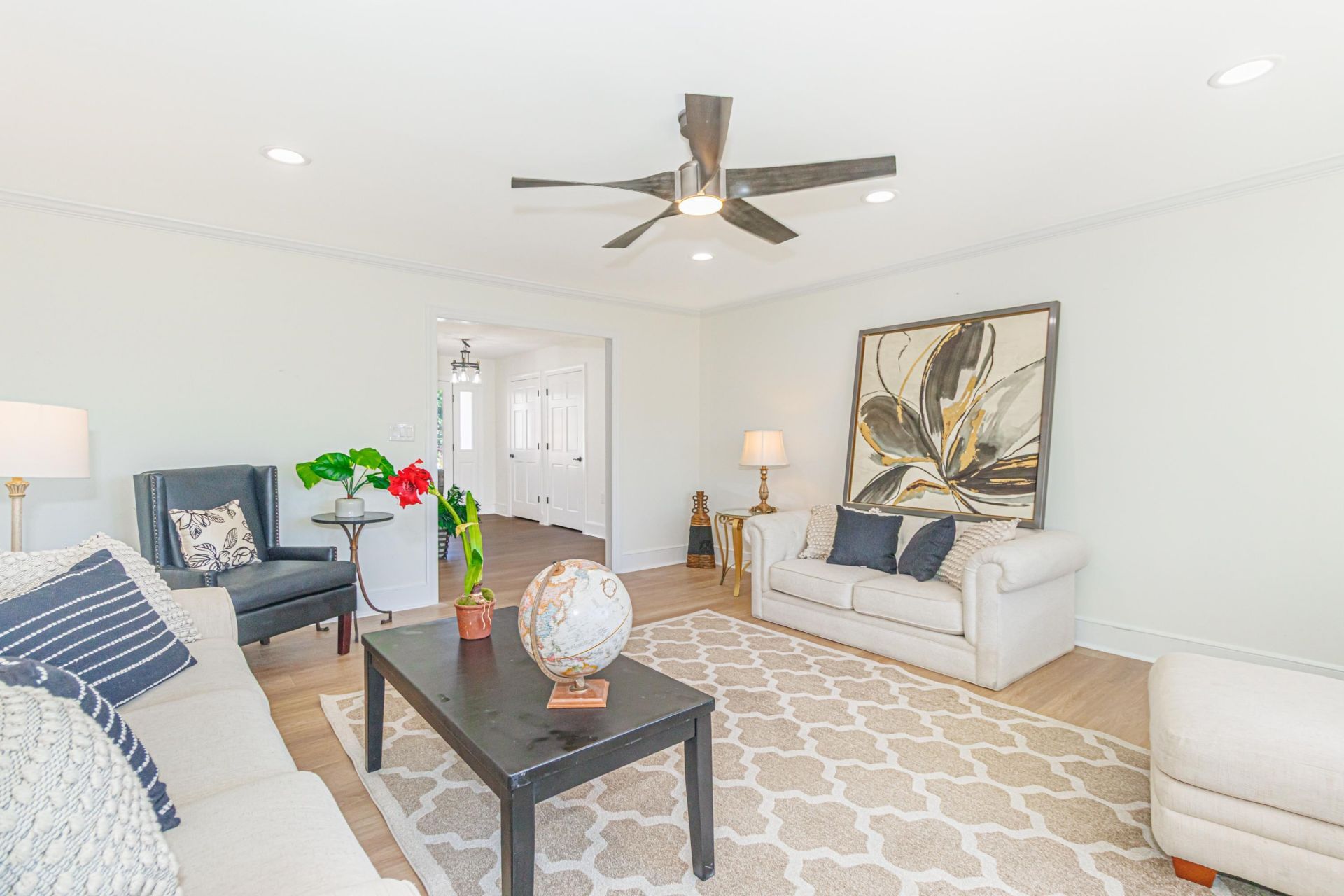 1430 Bay Tree Ln.  Photo 13
