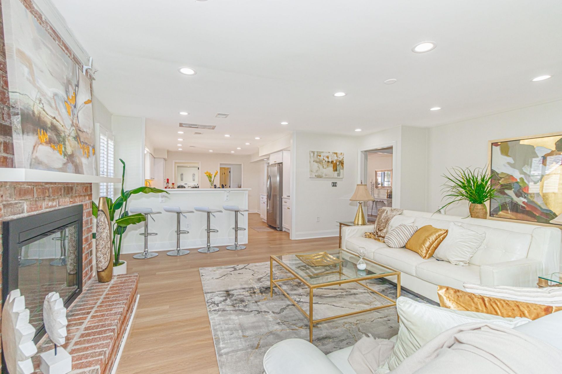 1430 Bay Tree Ln.  Photo 4