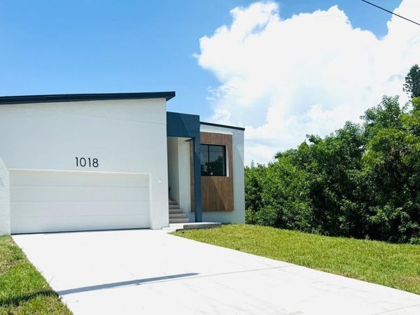 1018 S MARLIN DRIVE , PUNTA GORDA, FL 33950