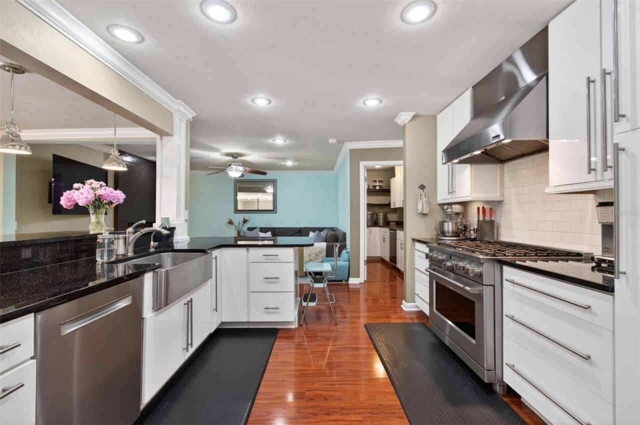 4108 NW 33rd Place, Gainesville, FL 32606 Photo