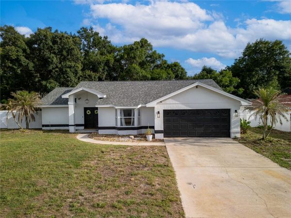 352 VAIL DRIVE , WINTER HAVEN, FL 33884
