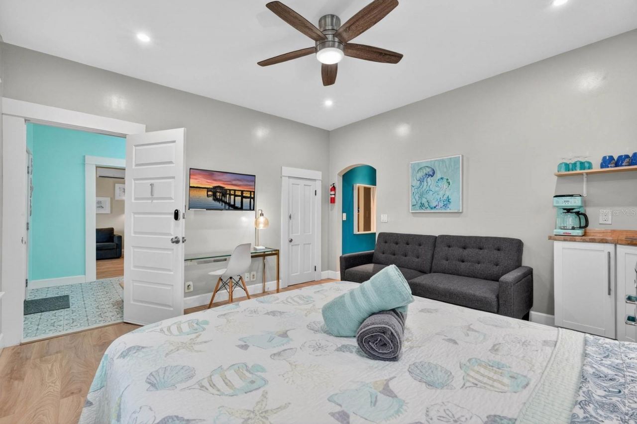 204 Palmetto Street, New Smyrna Beach, FL 32168 Photo