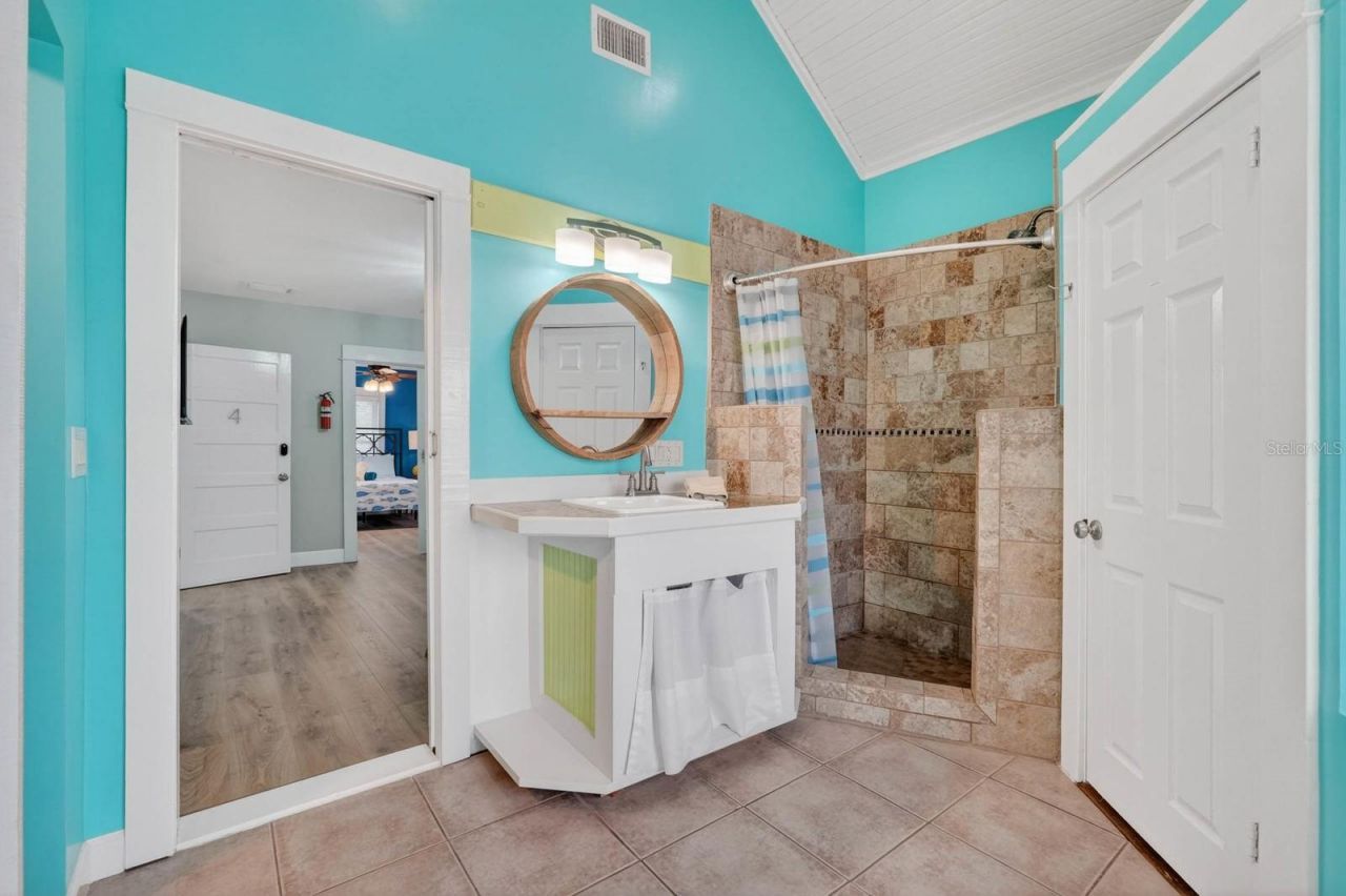 204 Palmetto Street, New Smyrna Beach, FL 32168 Photo