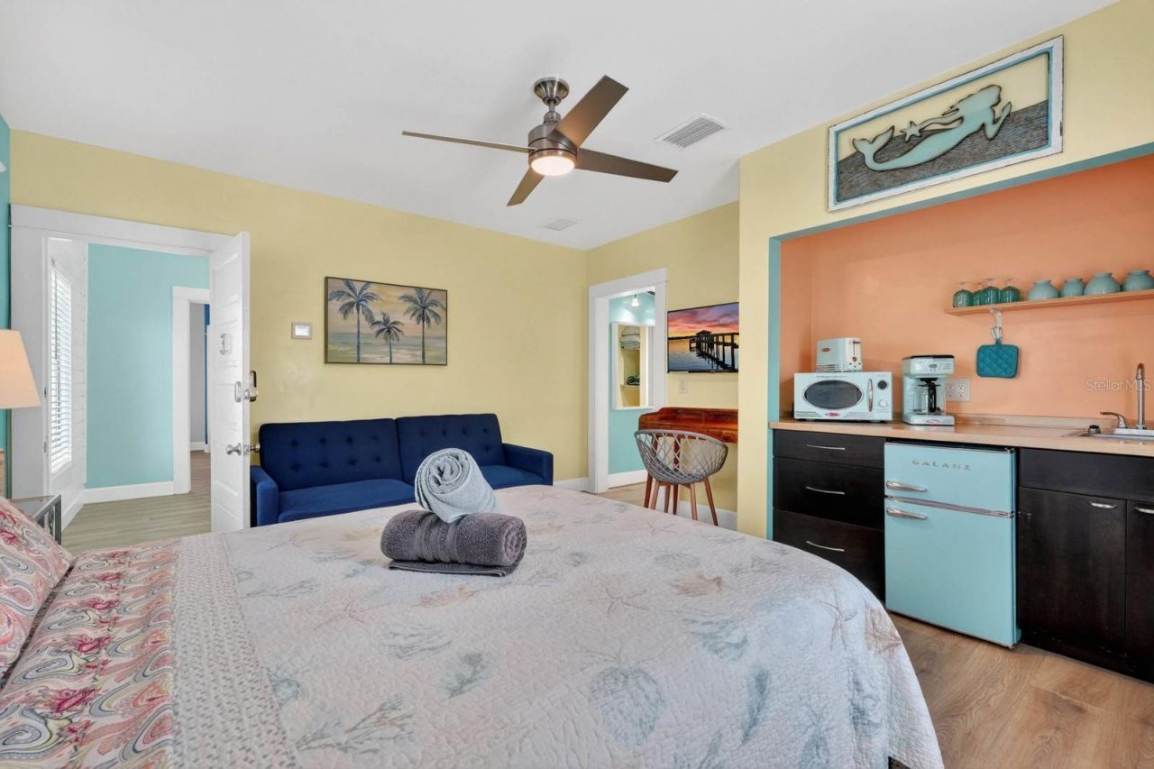 204 Palmetto Street, New Smyrna Beach, FL 32168 Photo